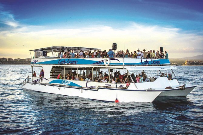 Cabo San Lucas Sunset Dinner Cruise with Open Bar - The route and the main moment: El Arco from the water