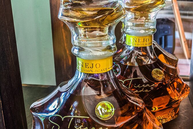 Cabo San Lucas Tequila Tasting Experience - Your guide, the stories, and the humor