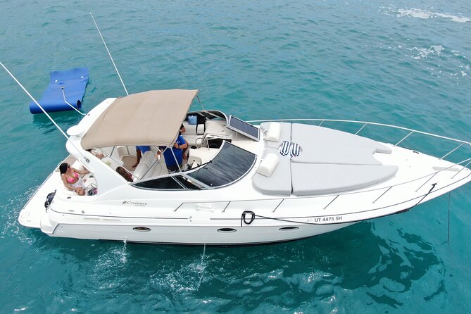 Cabo San Lucas Yacht Rental all inclusive - Snorkeling gear and paddle boards: what’s covered, what to bring