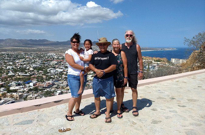 Cabo Shuttle Transportation round tríp prívate shuttle 1 to up 5 people - How the driver and your pickup connect so fast