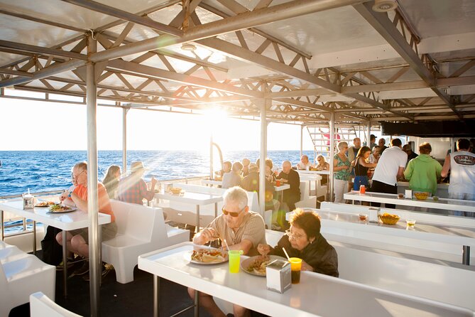 Cabo Sunset Dinner Cruise: Fajitas, Lands End and Party - Lands End and the Arch of Cabo San Lucas, the sea lion and rock formation moment