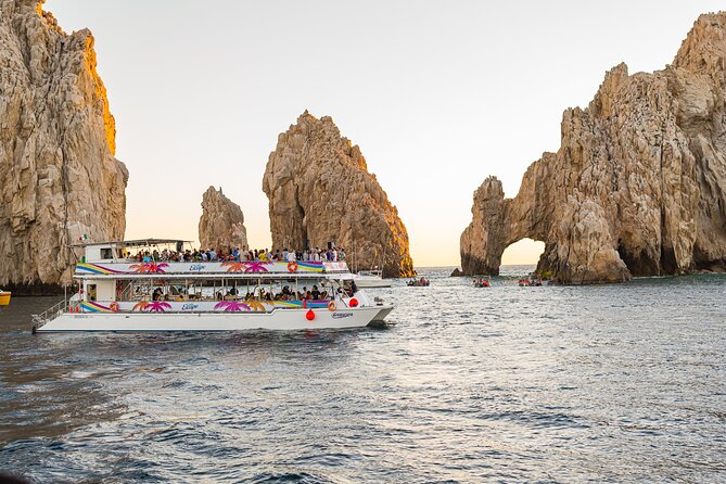 Cabo Sunset Dinner Cruise: Fajitas, Lands End and Party - Sunset timing at 5:00 pm, why arriving early is not optional