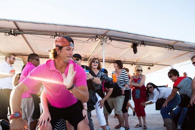 Cabo Sunset Dinner Cruise: Fajitas, Lands End and Party - Whales and wildlife, when the Sea of Cortez shows off