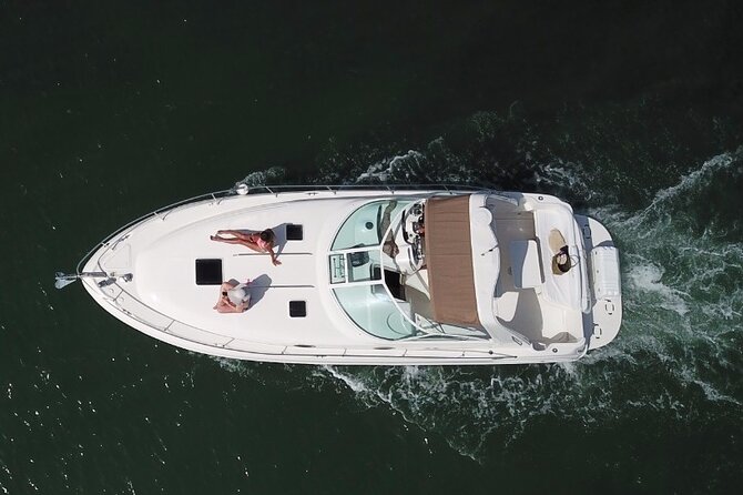 Cancun Bay Private 2-Hour on a Luxury Yacht - Cancun Bay and Laguna Nichupte: The Real Reason People Do This