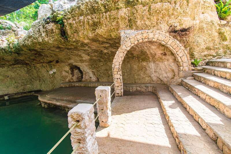 Cancun: Cenotes El Retoño entrance with transportation, lunch, and guided tour. - Regional food and drinks: what’s included and how it helps the day