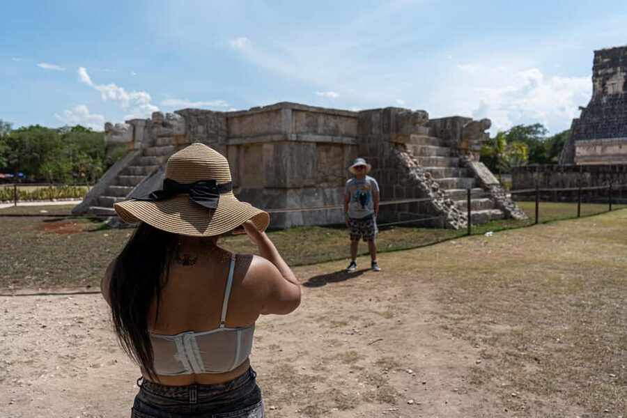 Cancun: Chichen Itza Early Access Guided Tour - Getting In Early: Separate Entrance and First Looks