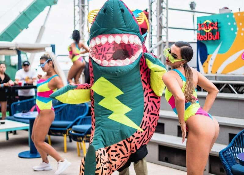 Cancún: Coco Bongo Beach Party Experience - The Show: Technology Parade, Stunts, and Acrobatic Performances