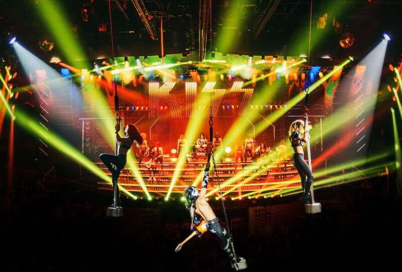 Cancun: Coco Bongo Nightclub Experience - Timing Your Night: Morning/Lunch vs Late Show Sessions