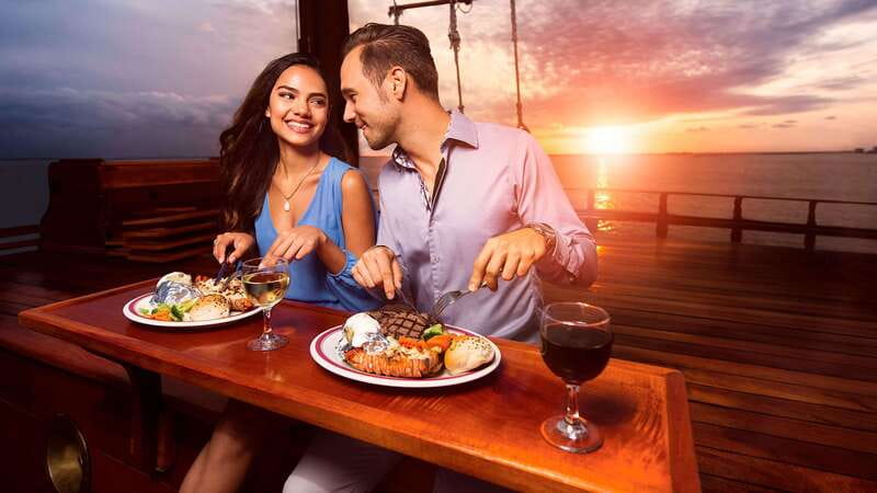 Cancun: Columbus The Romantic Dinner Cruise - Best-Fit for Couples, Proposals, and Date Nights