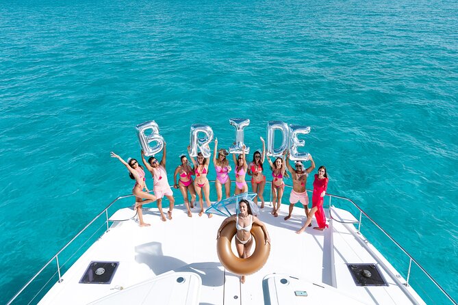 Cancun: Private Catamaran Bachelorette Party – 51' Leopard - Marina V&V in Punta Sam: Getting On Board Without Stress