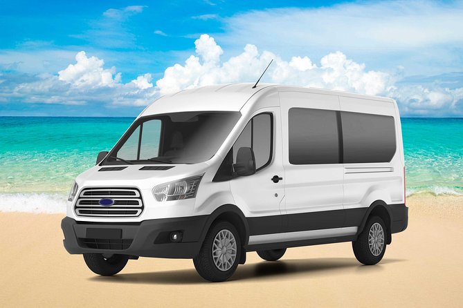 Cancun Roundtrip Shuttle Transportation - Comfort and staff: what you get for the $16.20 price