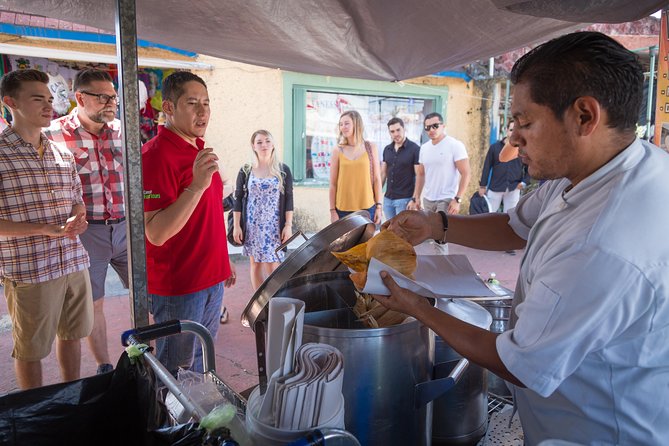 Cancun Street Food Tour with Food Stalls, Local Market and Murals - Stop 3 at Lonchería El Pocito: Yucatecan comfort food