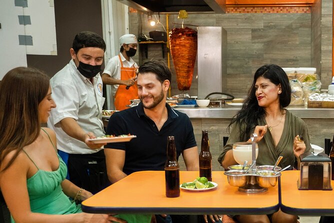 Cancun Taco & Mexican Food Tour with Tequila Tasting - Stop 5: Taquería Los de Jalisco for a slightly spicy, meaty final bite