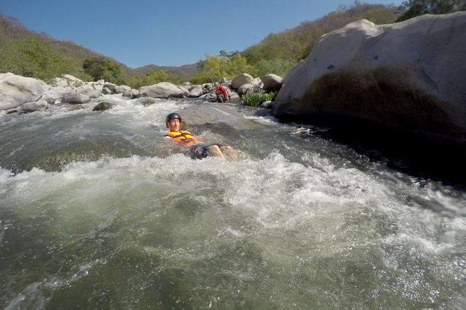 Canyoning in the Oaxacan Coast Canyons - Equipment and safety: what you should pack so the day stays fun