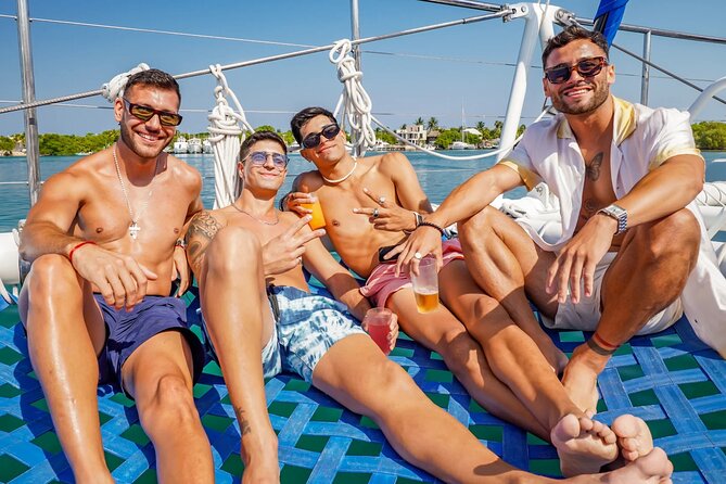 Catamaran Booze Party With Open Bar in Cancun - Sailing Out: How the First Leg Sets the Tone