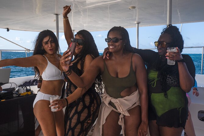Catamaran Booze Party With Open Bar in Cancun - Open Bar Drinks, Photos, and the Small Costs to Confirm