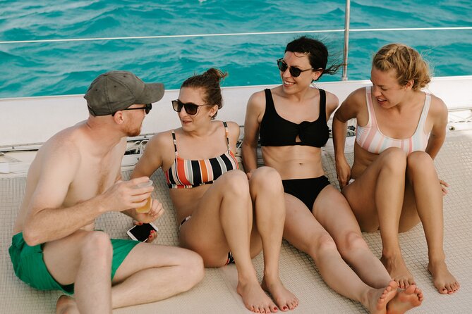Catamaran Cancun to Isla mujeres Lunch OpenBar and Snorkeling - Onboard mood and why the crew matters more than you think