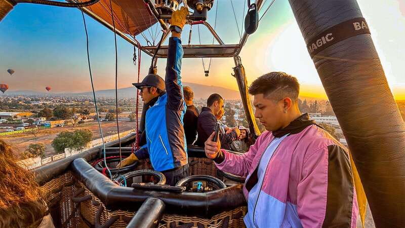 CDMX: Teotihuacan Balloon Flight with Optional Pyramids Tour - Getting to the balloon port: where early mornings feel easiest