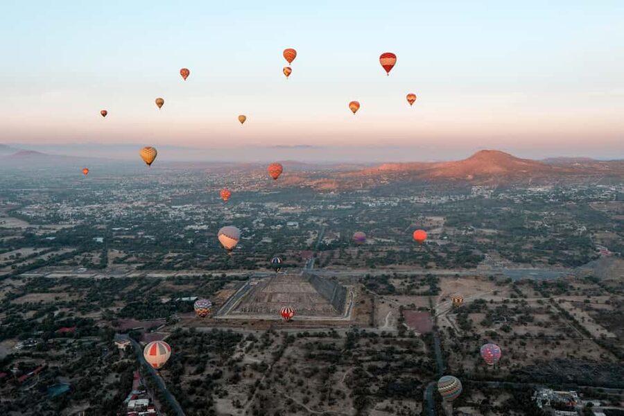 CDMX: Teotihuacan Hot Air Balloon with Breakfast - Itinerary walkthrough: how the day flows from pickup to Guadalupe