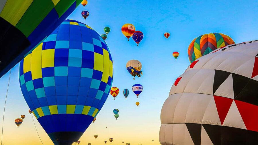 CDMX: Teotihuacan Hot Air Balloon with Breakfast - Teotihuacan with a guide: seeing the pyramids from the right angle