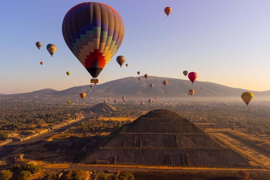 CDMX: Teotihuacan Hot Air Balloon with Breakfast - Package choices that change the whole day
