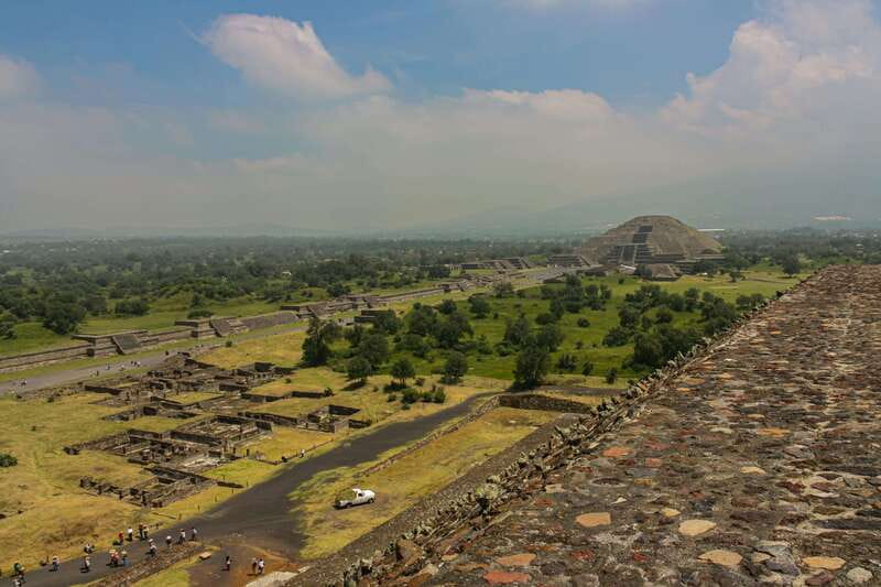 CDMX: Tour of the ruins of Teotihuacan, Tlatelolco, and Guadalupe - Guadalupe Sanctuary and Basilica: time to understand the symbol