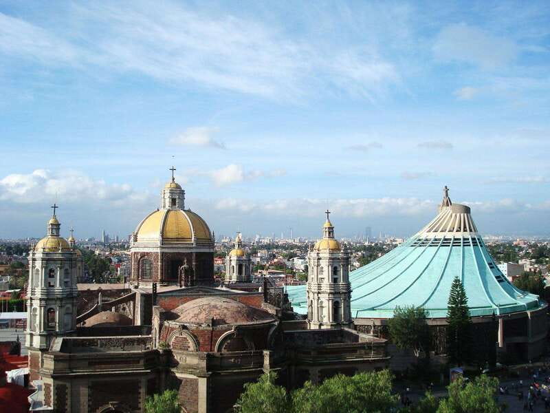 CDMX: Tour of the ruins of Teotihuacan, Tlatelolco, and Guadalupe - Teotihuacán: pyramids, Avenue of the Dead, and photo stops that matter