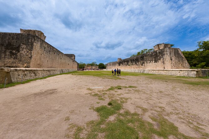 Chichén Itzá Ancestral Tour from Cancún with Cenote - Chichén Itzá timing: getting meaning from the monuments