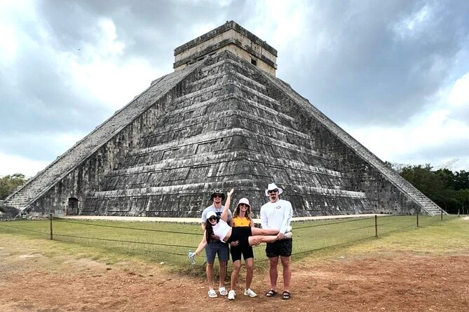 Chichén Itzá+Cenote+Food VIP: Your Exclusive, Private Journey - Valladolid lunch at Paladar Restaurant: a real taste of Yucatán