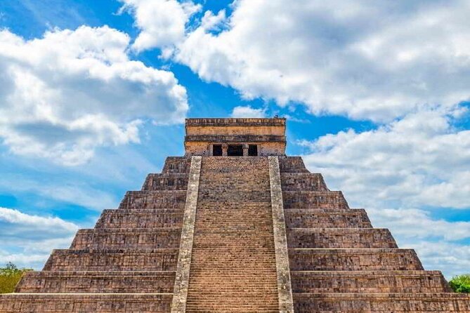 Chichen Itza, Cenote & Valladolid Tour with Lunch - Valladolid: a colonial-town pass that breaks up the day