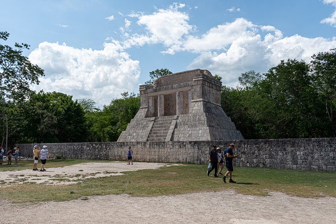 Chichen Itza Early Access Private Tour with Buffet Lunch - Should You Book This Early Access Private Tour?