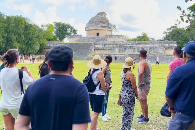 Chichen Itza Gastronomic, Valladolid and Cenote Extremo - Chichen Itza with a guide: Kukulkan, the observatory, and the market