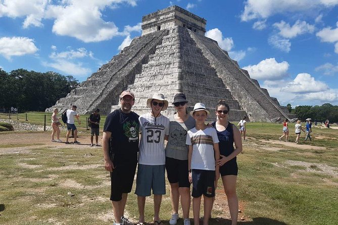Chichen Itza LDS tour all inclusive from Cancun (Private) - Cenote Ik Kil: swimming, showers, lockers, and what the hour feels like