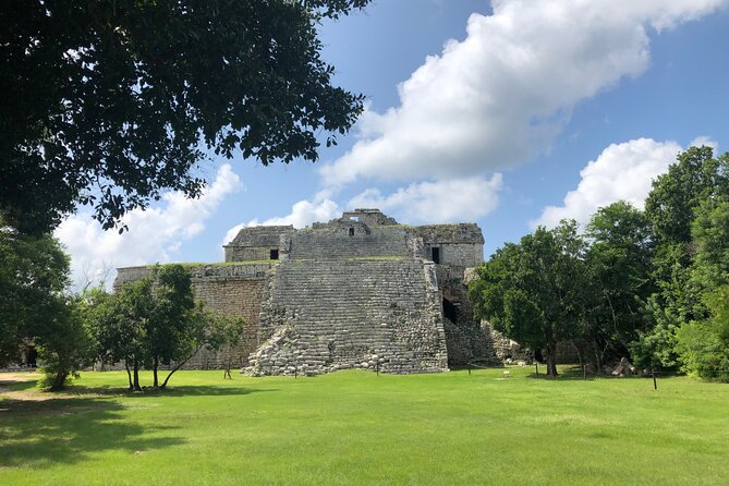 Chichen Itza Max - Valladolid breaks: stroll time plus a local market flavor boost