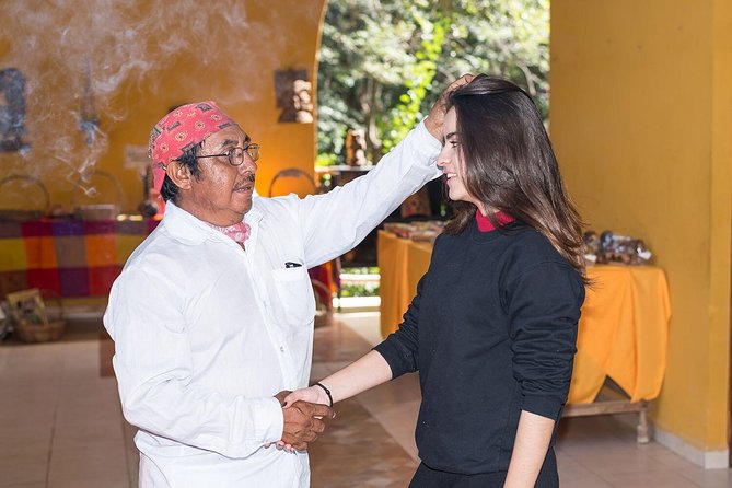 Chichén Itzá Premier Tour with Cenote Xunáan, Valladolid & Lunch - Lunch With an Open International Bar: What’s Included, and How to Time It