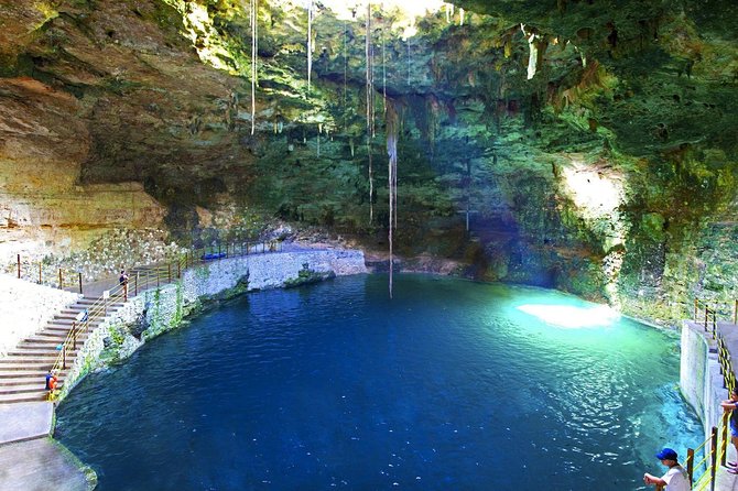 Chichén Itzá Tour with Cenote Xunáan, Valladolid & Lunch - Yucatán buffet lunch: filling, but plan around no included drinks
