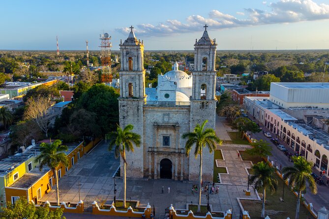 Chichen Itza, Transportation, lunch, cenote and Valladolid. - Chichén Itzá with a bilingual guide: what you gain and what you watch