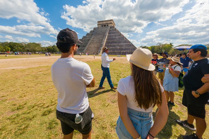 Chichen Itza, Transportation, lunch, cenote and Valladolid. - The morning stops: plaza, ceremony, and craft shopping