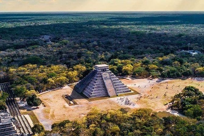 Chichen Itza with Cenote and Valladolid - Lunch and drinks on board: the value you feel, and the parts that can irritate