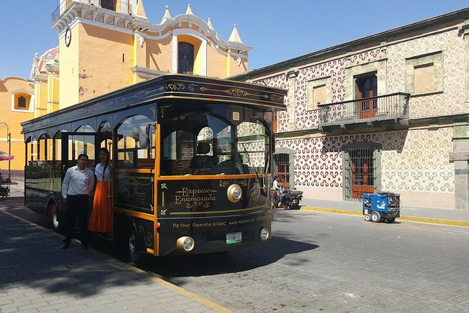 Cholula Magical Twon on a Traditional Tram from Puebla - From Puebla to Cholula, the tram-style format that works
