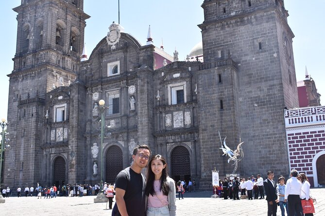 City walking tour in Puebla (private tour) - Puebla Cathedral and the Zócalo: seeing the city center as a whole