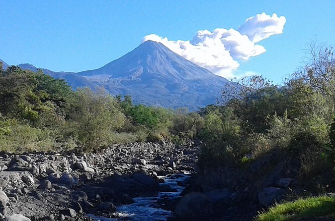 Colima Volcano Cultural Tour: Coffee Plantation, Hacienda and Comala Magic Town - Stop 3, Suchitlan mask workshop: culture you can see in 20 minutes