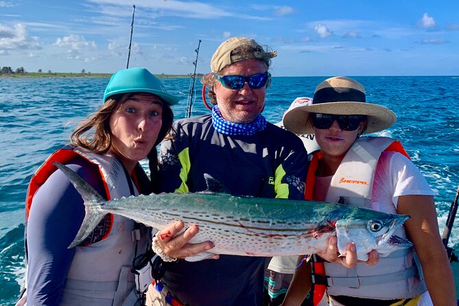 Costa Maya Sport Fishing - Equipment and Comfort: Tackle, Water, and Bathroom Reality
