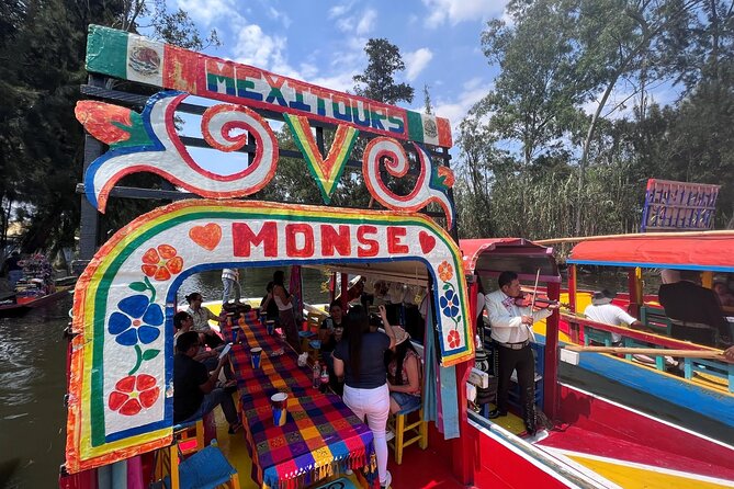 Coyoacán and Xochimilco including Frida Kahlo Museum - Xochimilco Parque Ecologico: the UNESCO setting before you board