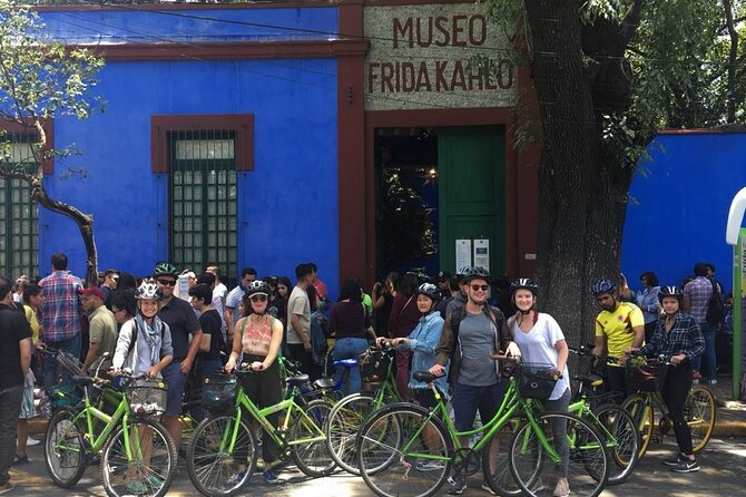 Coyoacán Walking Tour: Access to Frida Kahlo Museum & Tacos - Stop 3: Jardín Centenario (a breather with real neighborhood energy)