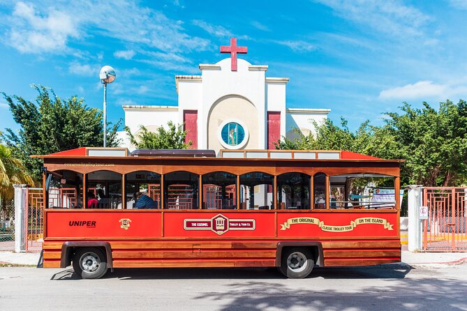 Cozumel City Tour By Trolley - Photo Moments You Can Plan Around: Sign, Flag, and Bay Views