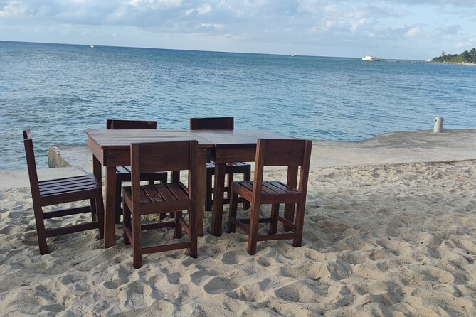 Cozumel Mayan Ruins and Beach Break - Playa Casitas: the first stop by the sea (30 minutes)