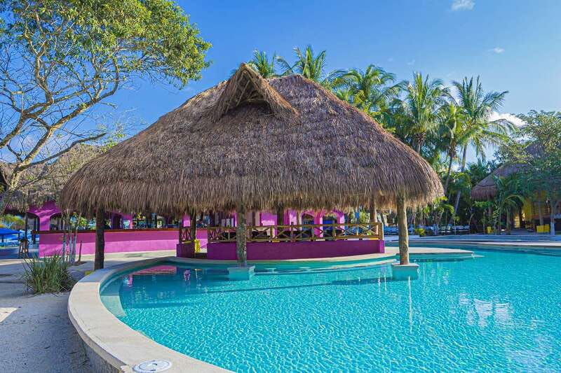 Cozumel Private Beach Pass: All Inclusive Beach Day - The all-inclusive plan (9:00 am to 5:00 pm) and what it gets you