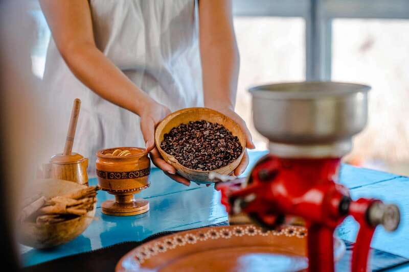 Cozumel: Seaside Chocolate Workshop and Wine Tasting - Shopping for take-home chocolate after you learn how it’s made