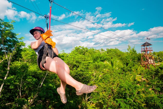 Cozumel zipline thrill adventures - Flying the Jungle Canopy on Six Towers